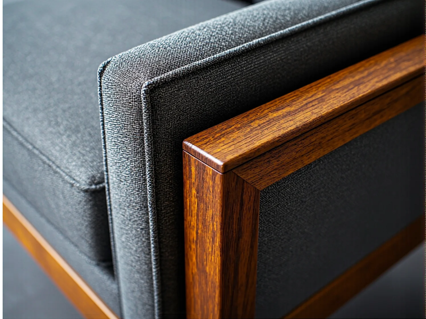 Funkcjonalne ułożenie modułowych regałów retro w strefie pracy