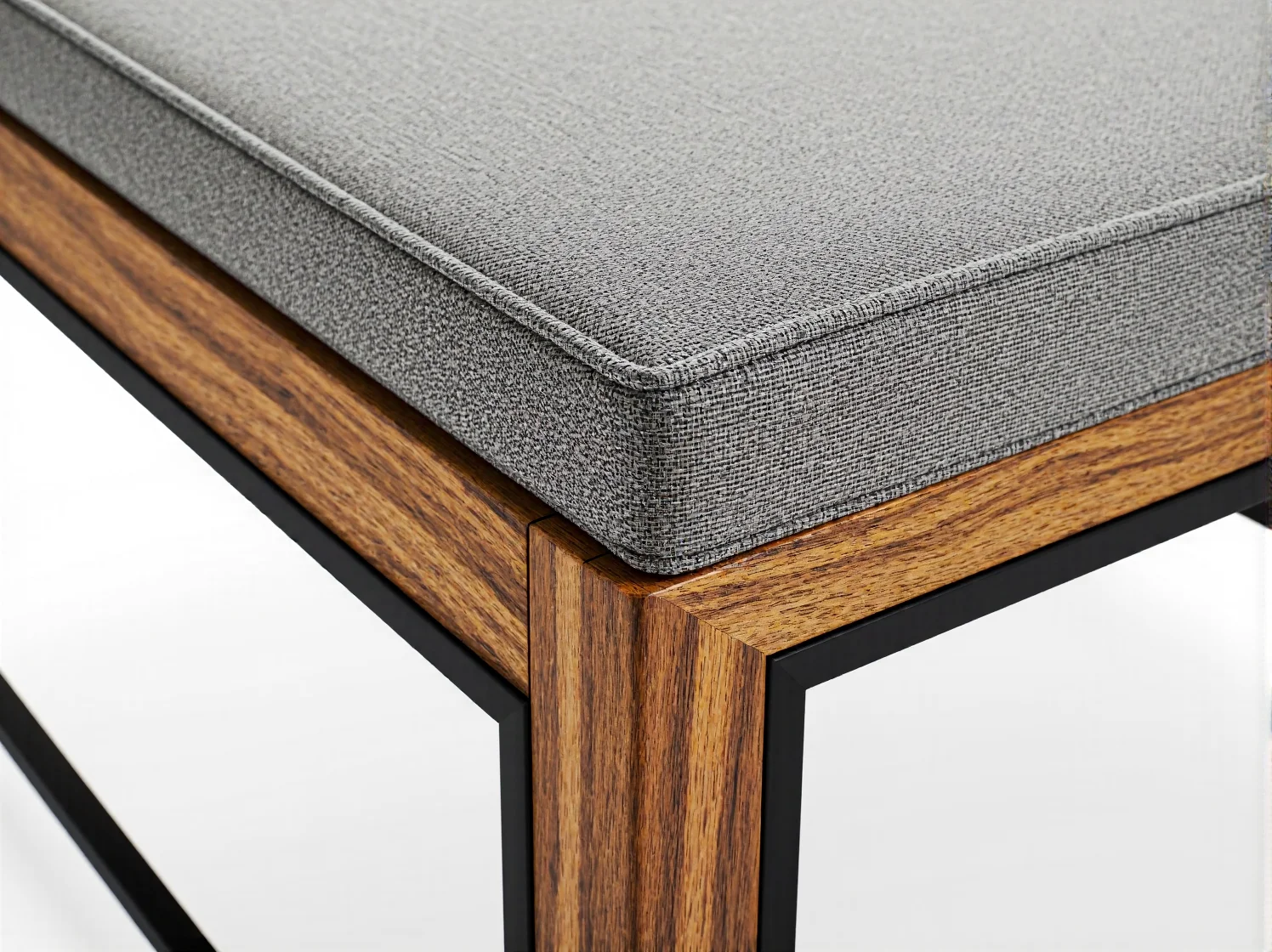 Malowanie i zabezpieczanie antykorozyjne mebli z metalu.